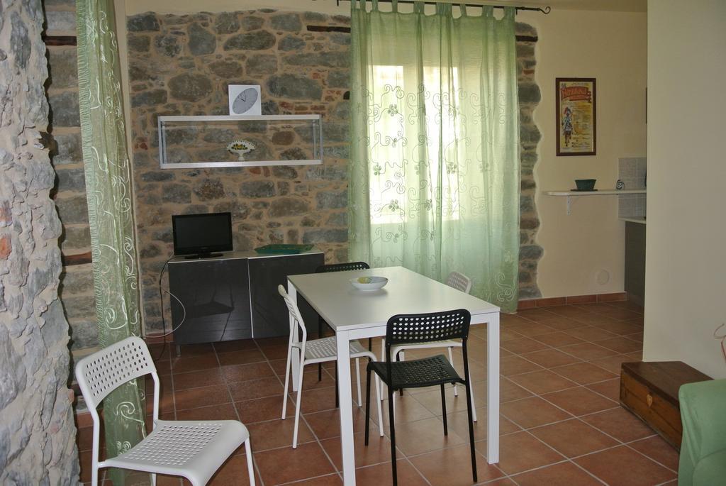 Hotel Il Vicolo Tortorici Exterior foto